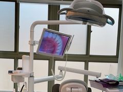 -华颜美口腔矫正·种植牙