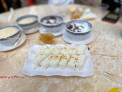-周大娘牛乳(旧寨古村总店)