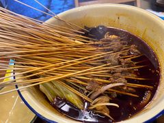 -拈签一笑黄牛肉辣卤串串