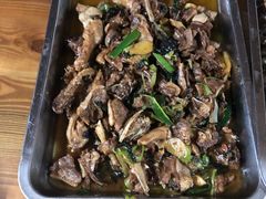 紫苏焖鸭-溪景兄弟农庄