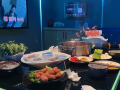 -唯爱KTV聚会餐厅(仙林东城汇店)