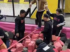 -唆了蜜团建·趣味沉浸式剧情·蹦床轰趴运动拓展基地(天津旗舰店)