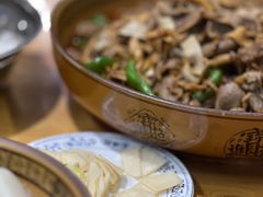 -一品红烧鸭特色川菜(三岔湖店)
