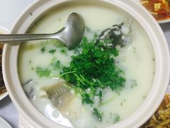 -天乐农家鱼头王(天目湖店)