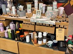 -星巴克臻选(上海合生汇1F店)