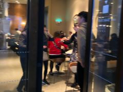等位区-星巴克(宝山万达店)