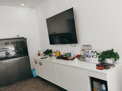 -北亚国超特斯拉授权钣喷中心