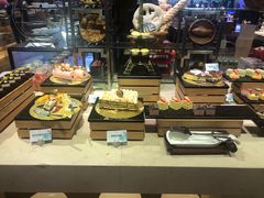 面包甜点陈列柜-长沙三景韦尔斯利酒店·Oval全日制餐厅自助餐