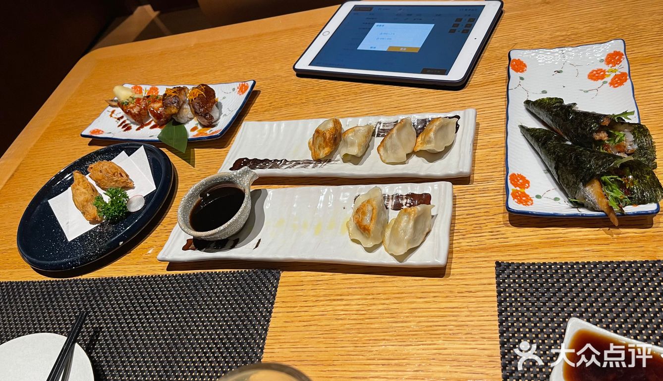 虹料理全场打折ing，快去薅羊毛呀！