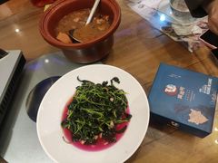 -黄泥岗·地道湖北菜(奥特莱斯店)