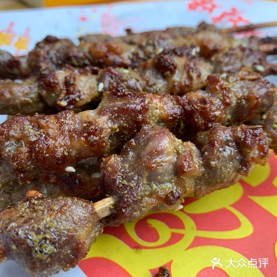 新疆兄弟烧烤(九所店)