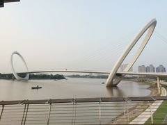 -南京眼步行桥