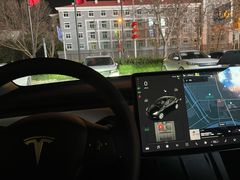 -TESLA 特斯拉(郑州正弘城体验店)