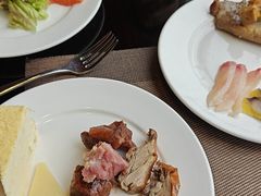 -大中华希尔顿酒店-念自助餐·嗨啤·小龙虾