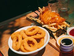 -胡桃里乐队酒馆