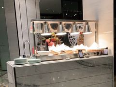 -飨食汇全日制餐厅·昆山皇冠假日酒店(九方店)