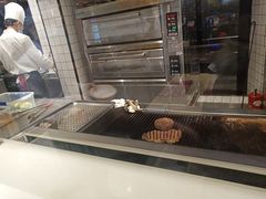 面包甜点陈列柜-海维克牛排馆HIGHWIC(右岸环宇坊店)