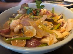 -大头虾越式风味餐厅(光明广场店)