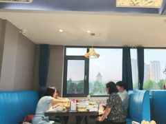 -小红鲸·海鲜餐厅(轸大路店)