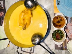 -澳美徕·港式花胶鸡火锅(高新万达店)
