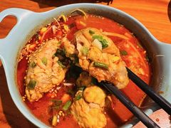 -爆炸头阿姨小四川正宗川味小吃(无任何分店)