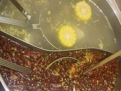 -天成·潮州牛肉脆肉鱼生蚝自助火锅