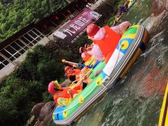 -安吉龙王山峡谷漂流