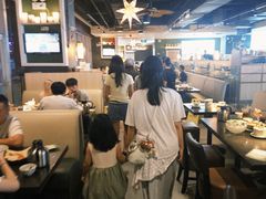 -大头虾越式风味餐厅(光明广场店)