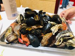 海鲜拼盘-宾朋海鲜美食餐厅·特色美食(兴海路店)