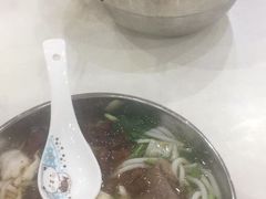 -花溪王记牛肉粉(四季花溪商场店)