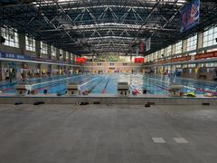 -奥冠体育华师附中恒温游泳馆
