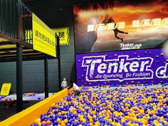 -Tenker Club弹刻极限主题公园 · 蹦床 · 团建 · 生日派对(大关店)