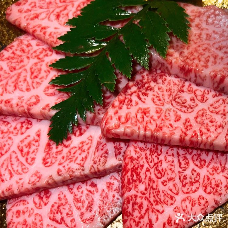 为了这口和牛，我甘愿在静安排队两小时