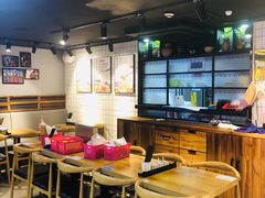 -鑫花溪牛肉米粉(人民广场店)