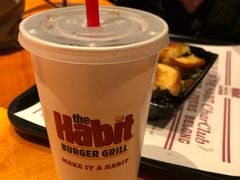 -The Habit Burger Grill 哈比特汉堡(爱琴海店)