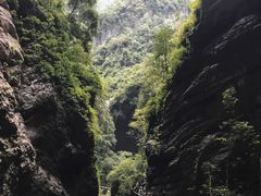 -龙水峡地缝景区