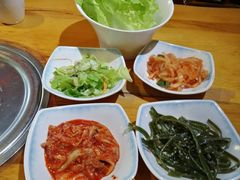 -唯成•韩国炭火烤肉 유성고기