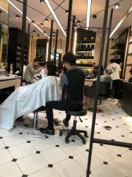 -HAIR CORNER