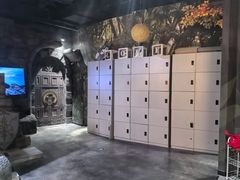 -暴风岛沉浸式体验馆(百联世纪店)