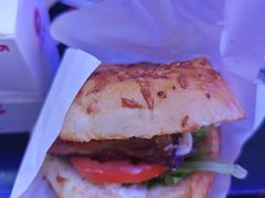 -必胜客(航洋国际店)