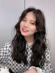 -Hello Lady发型设计