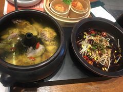 云南经典汽锅鸡-云海肴·汽锅鸡·云南菜(苏州中心店)
