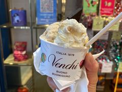 意大利手工冰淇淋-VENCHI 闻绮(上海佛罗伦萨小镇店)