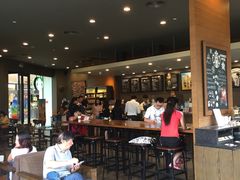 大堂-星巴克臻选(深圳龙华红山天虹店)