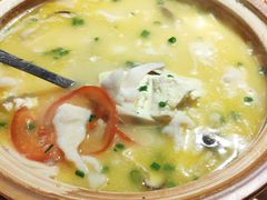 -兔行天下-鸿鹤鲜锅兔(中海国际店)