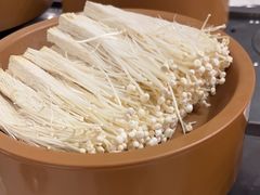 -龍歌自助小火锅(市南金茂湾店)