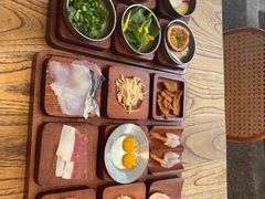 -银米·云南传统过桥米线(双廊黑金冠店)