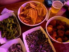 -Helens海伦司小酒馆(复旦大学店)