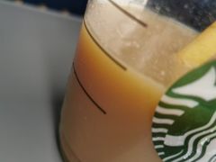 -星巴克(上海虹桥站2A检票口)