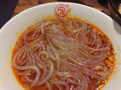 -万记麻辣烫国展总店